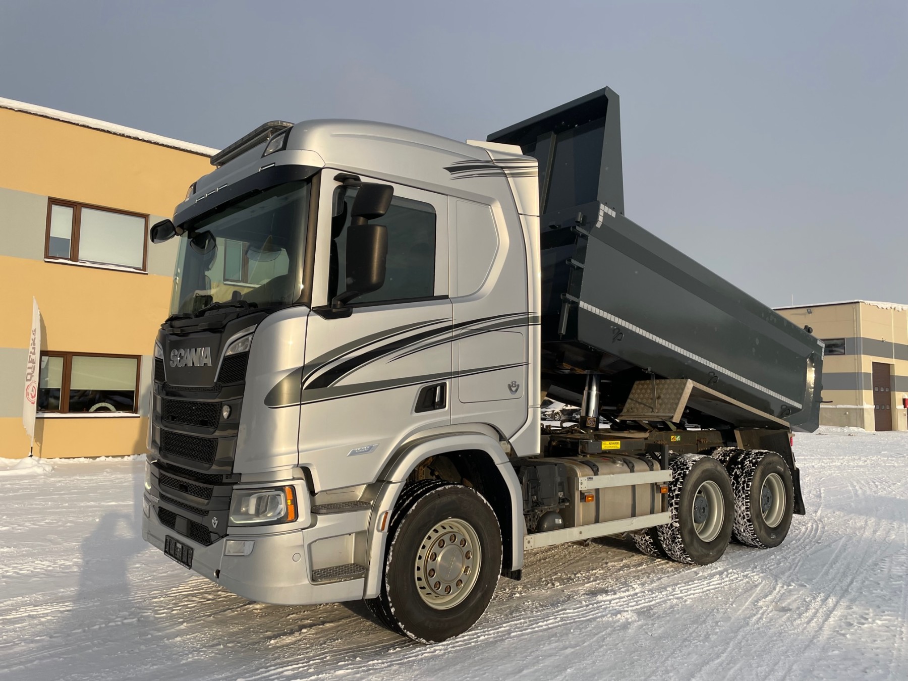 Scania R580 6x4 EURO 6 + RETARDER + BOX HEATING + FULL AIR