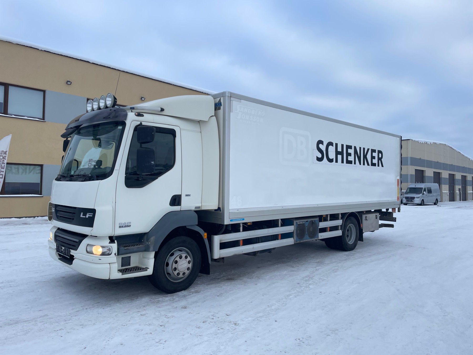 DAF LF 55.250 4x2 EEV + AUTOMATIC + LIFT